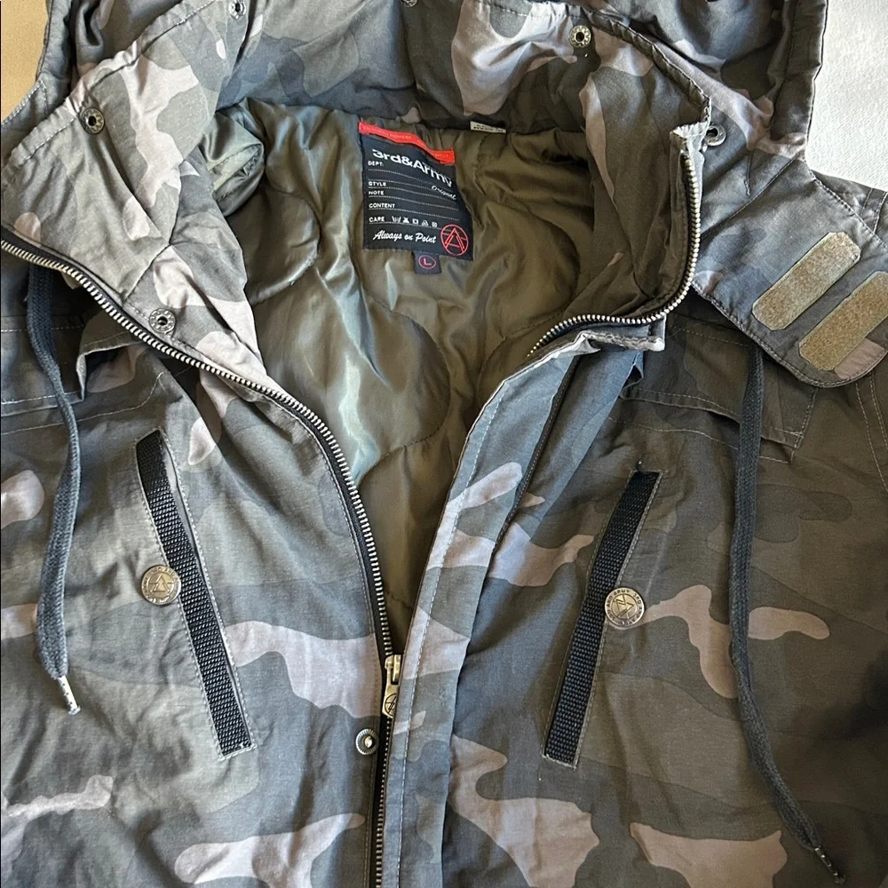 3rd & Army Camo‎ Hoodie Parka Quilted Lined Zip Up Winter Jacket Men’s Size L